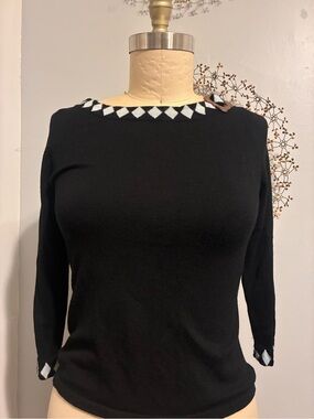 Anthropologie HWR Black Women's Knit Sweater with White Diamond Trim sz L